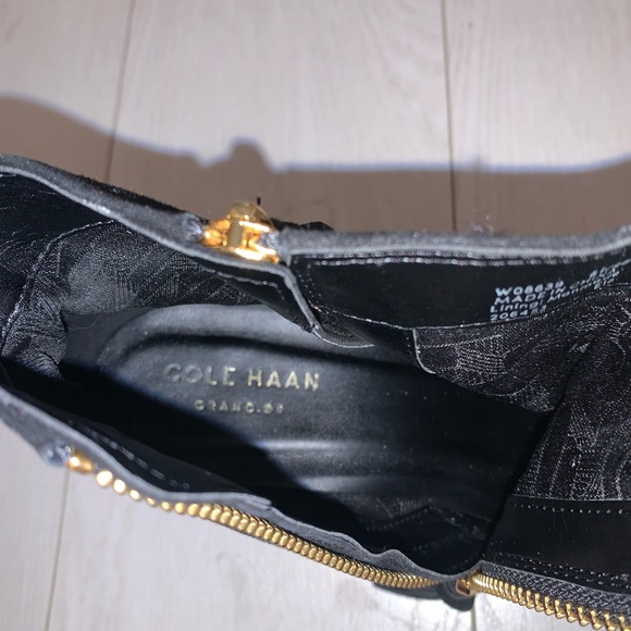 Cole Haan Saylor Grnd Botie II Boots Black Suede Size 6.5B - Picture 8 of 10